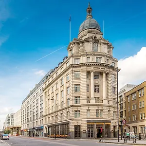 travelodge-london-central-city-road.cambridgehotelsuk.com/